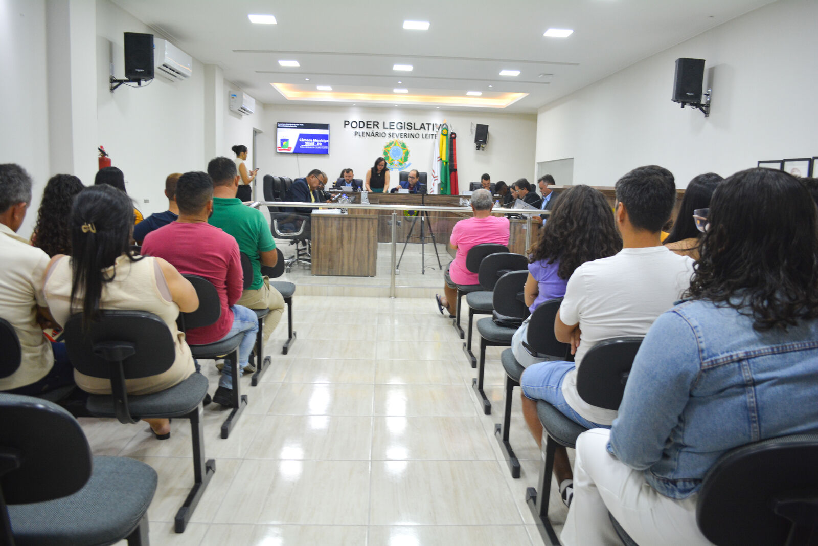 Câmara de Vereadores de Sumé realiza sessão produtiva com aprovação de requerimentos em prol da população