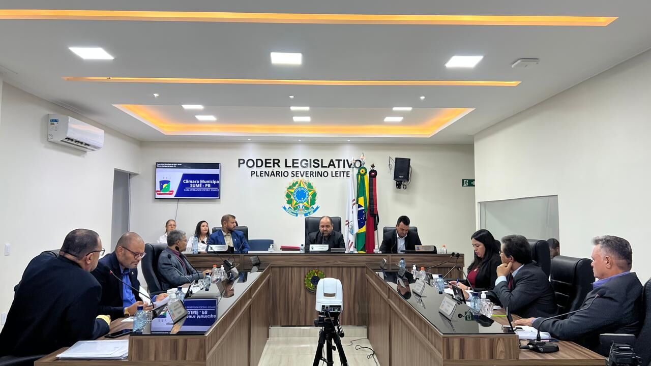 Câmara de Sumé debate LDO 2027 e aprova projetos importantes durante sessão ordinária